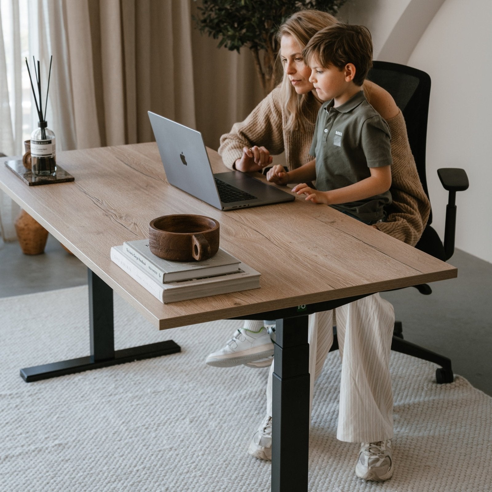 IVONO Echo sit-stand desk