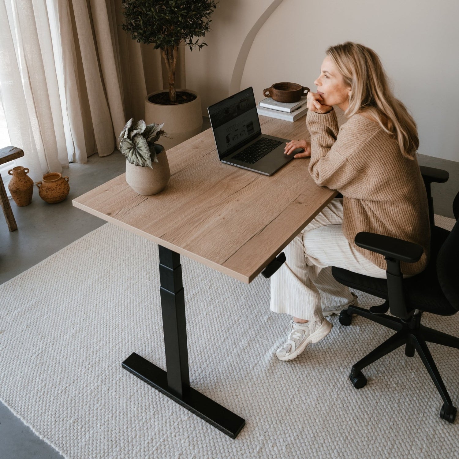 Echo | Standing Desk - IVONO