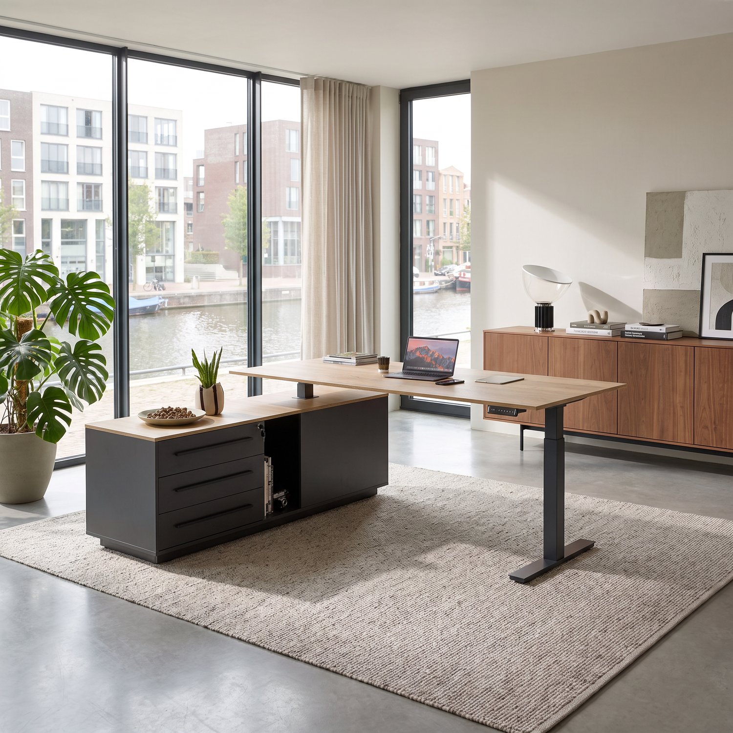 Milo | Executive Standing Desk